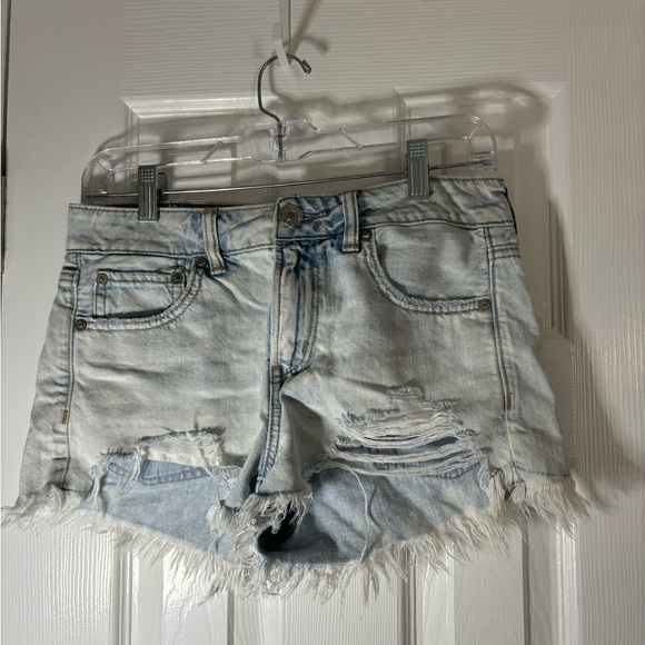 american eagle low waist denim shorts. perfect condition lightly worn - Picture 1 of 3